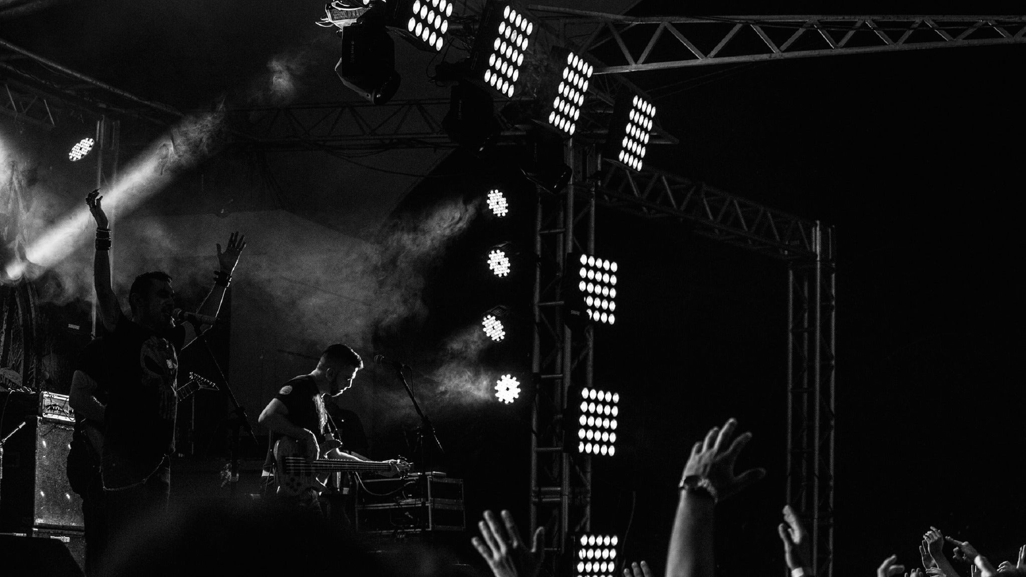Land of Giants: Totnes Rock Show