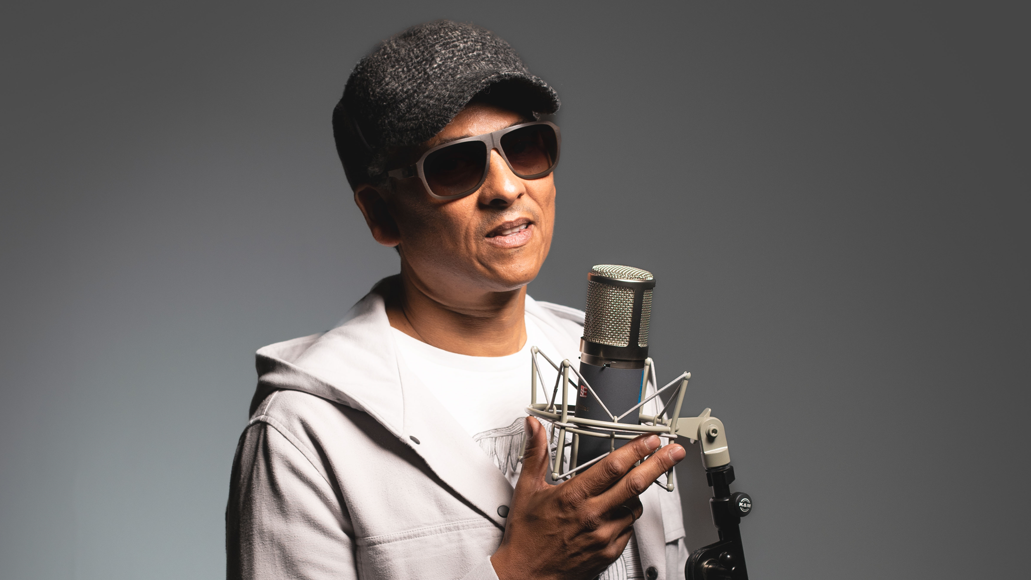 Xavier Naidoo Rocks Zurich: Soulful Concert!