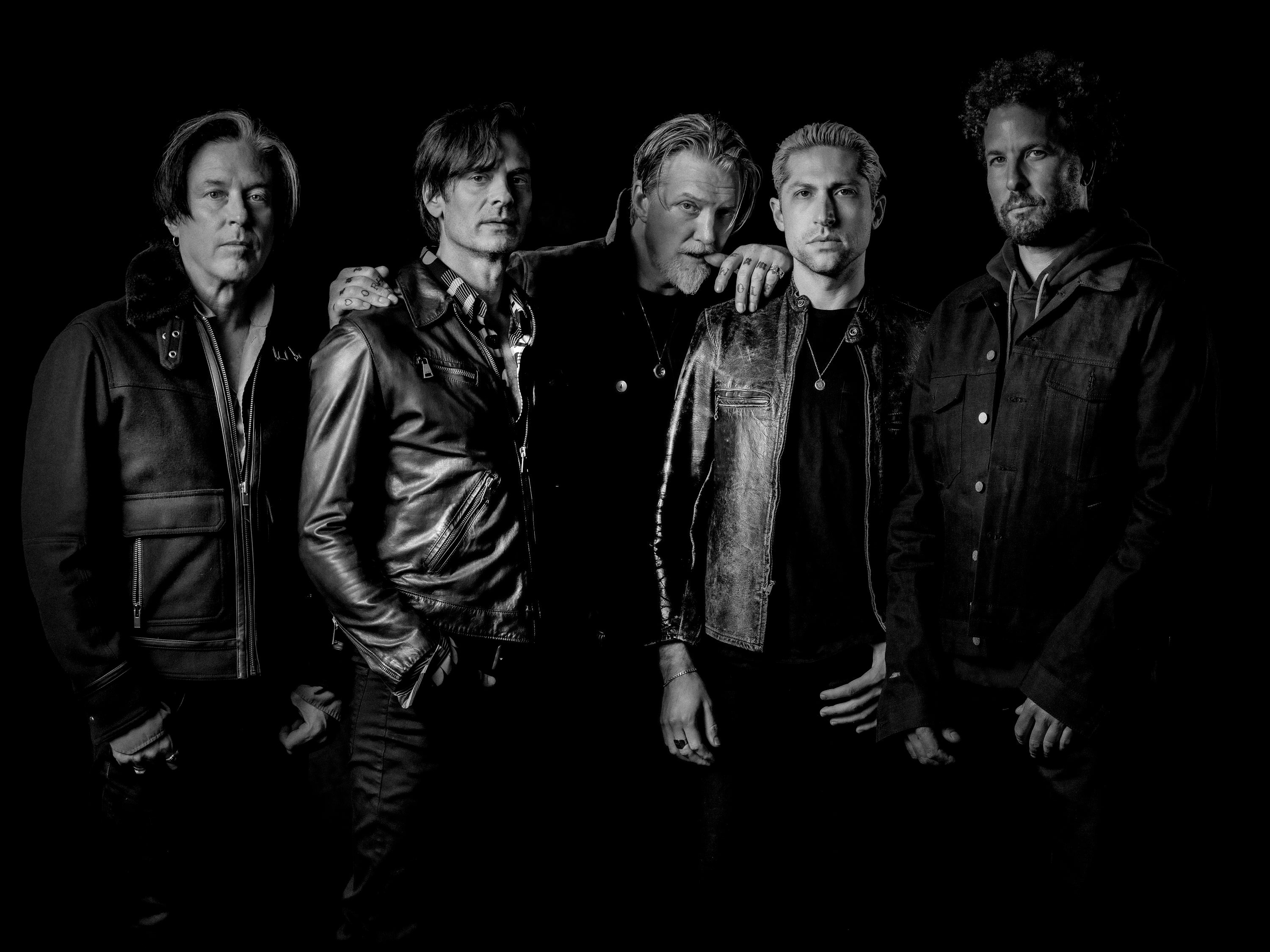 QOTSA Live: Antwerp's Rock Spectacle!