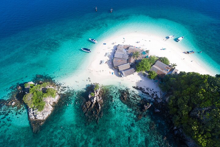 Phi Phi & Khai Islands Tour: Swim, Snorkel & See More!