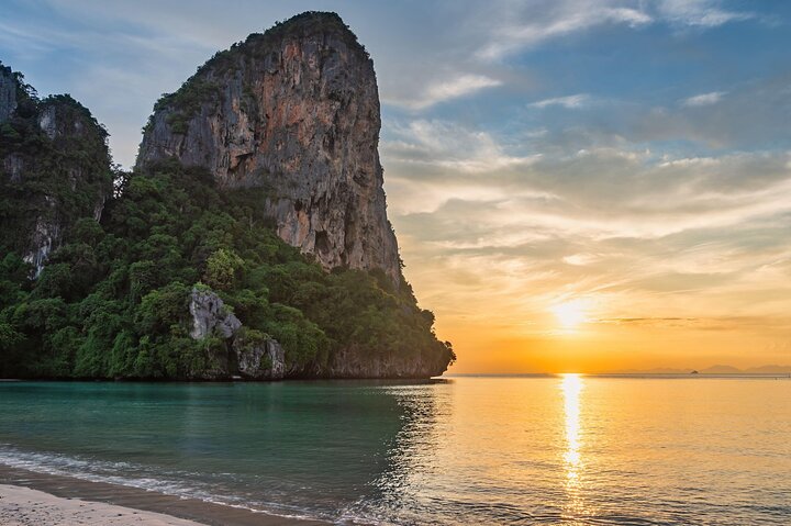 Ao Nang Bioluminescent Plankton Swim: Night Adventure