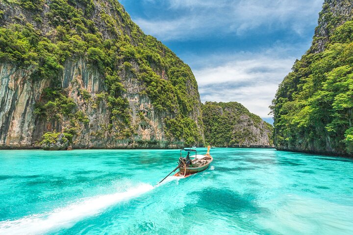 Phi Phi Island Longtail Boat Tour: Maya Bay & More!