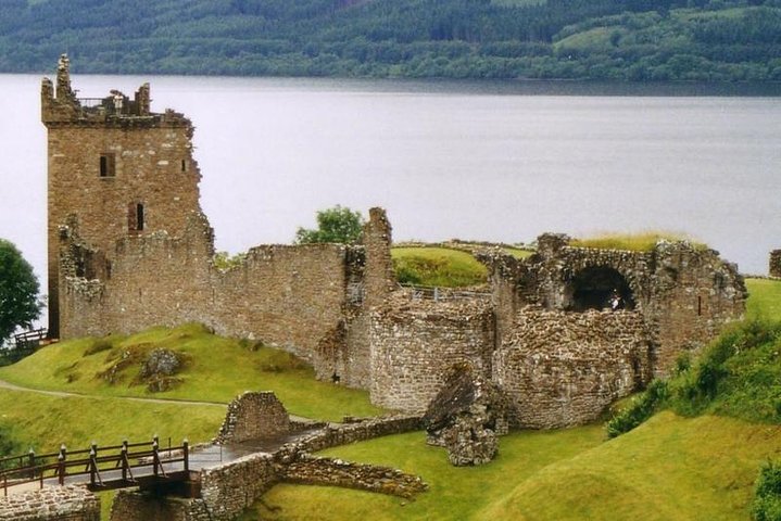 Loch Ness, Urquhart Castle & Inverness Day Trip