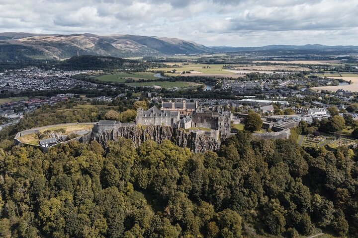 Stirling Castle & St Andrews Private Day Tour