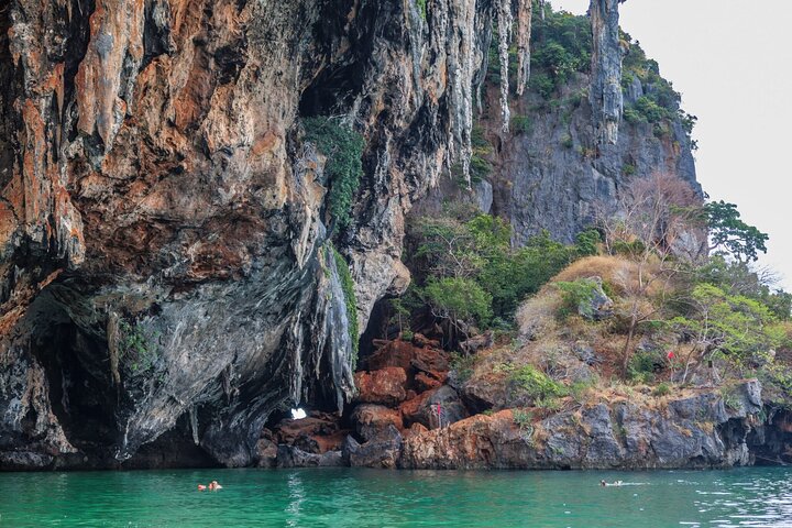 Image 3