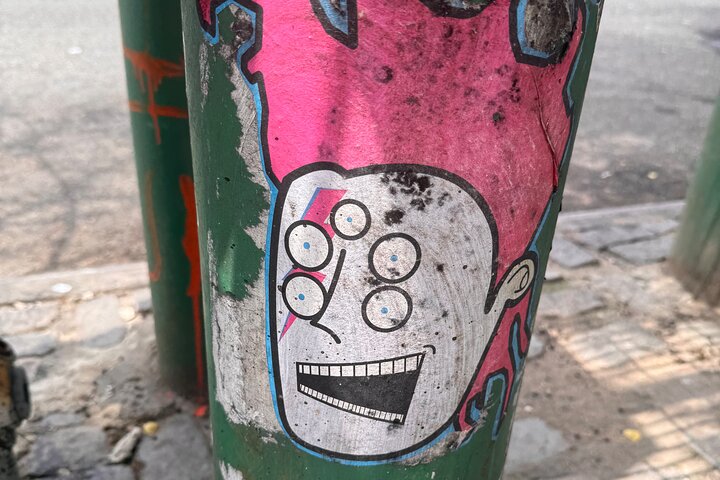 NYC Street Art Tour: Discover Hidden Gems & Local Culture