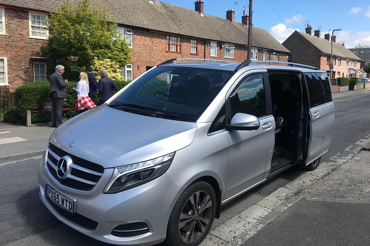 Beatles Carpool Karaoke Tour: Sing Along & Drink in The Phil!