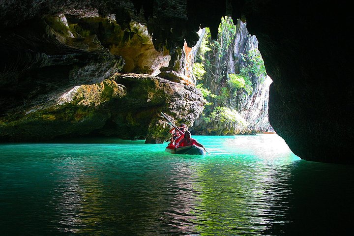Phuket: James Bond Island Speedboat Tour with Lunch