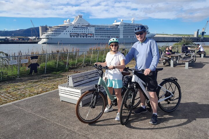 Belfast E-Bike Tour: See Titanic Quarter in Style!