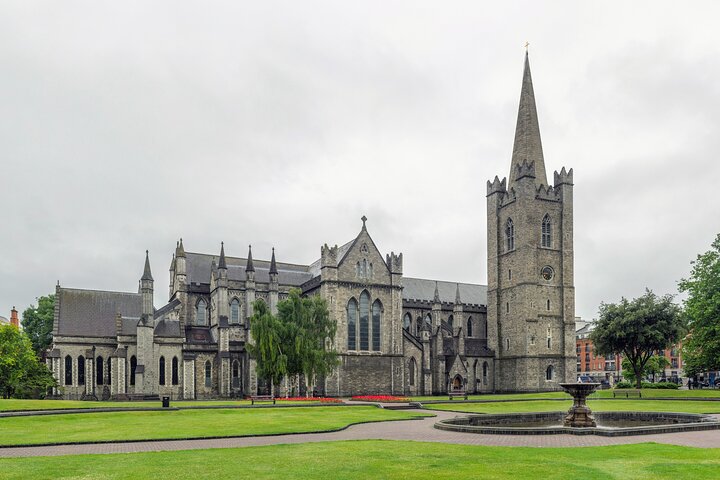 Dublin in 4 Hours: Private Car Tour of Top Sights