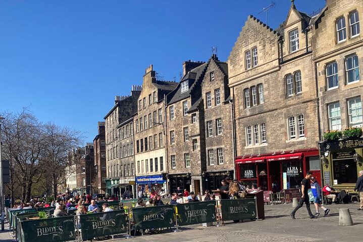 Edinburgh's Old Town: History & Tales Walking Tour