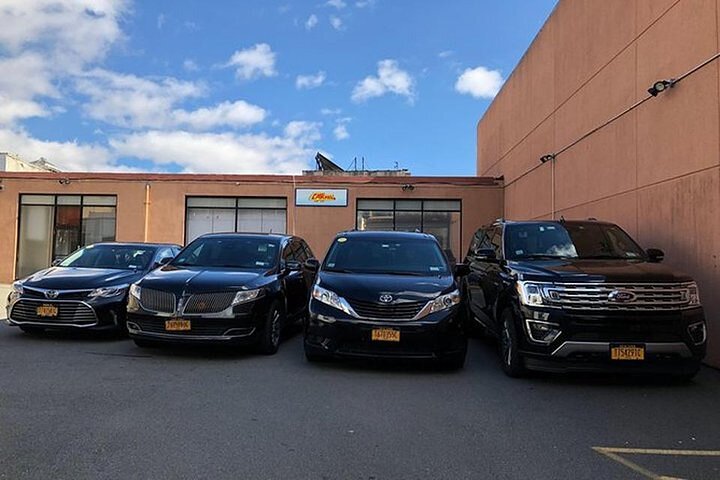 NYC Airport Transfer: JFK/LGA to Manhattan Private Ride