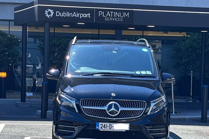 Ireland Private Tour: Cliffs, Galway & More!