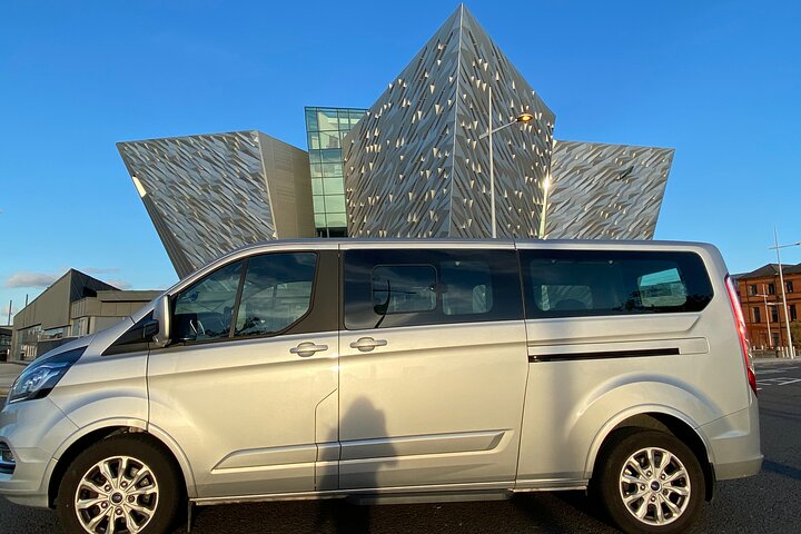 Belfast Tour: St. George's Market Minivan Adventure