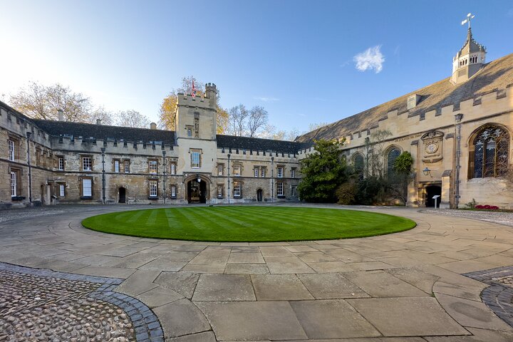 Oxford Detective Tour: Morse, Lewis & Endeavour!