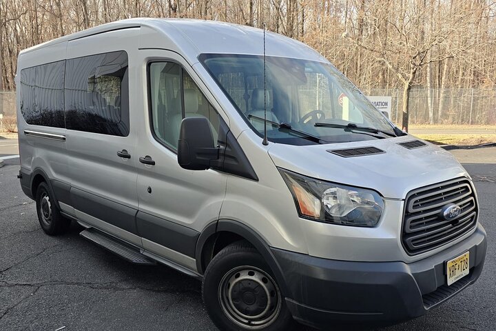 EWR Airport to Times Square Van Transfer