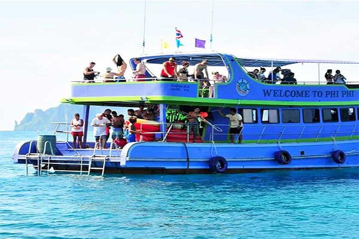 Phuket Phi Phi Island Tour: Big Boat, Lunch & Maya Bay