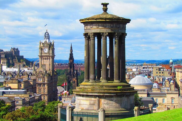Edinburgh: Self-Guided Audio Tour - Uncover Hidden Gems!