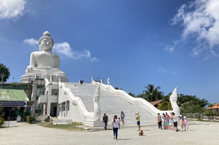 Phuket City Tour: Big Buddha, Temples & Views (Private)