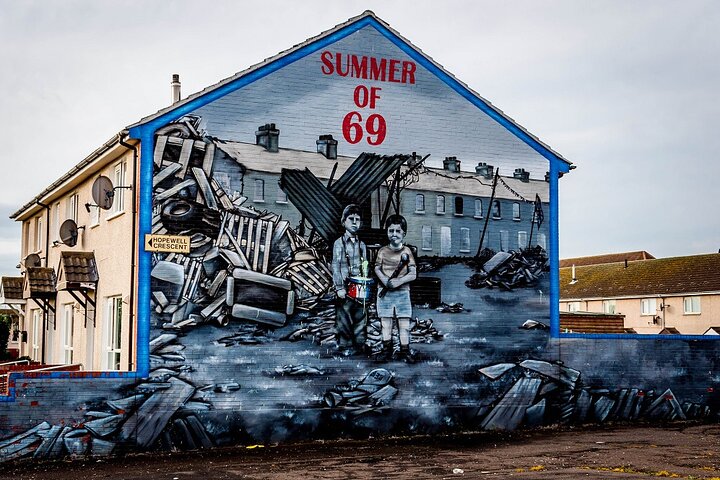 Belfast Black Taxi Tour: Uncover City's Story