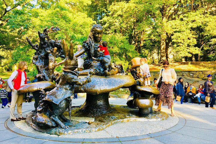 Central Park Guided Tour: Uncover Hidden Gems & History