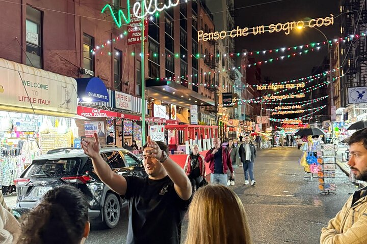 NYC Ghost & Mafia Tour: Dark History Walking Adventure