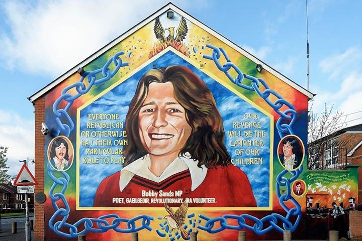 Belfast's Conflicting Stories: Political Walking Tour