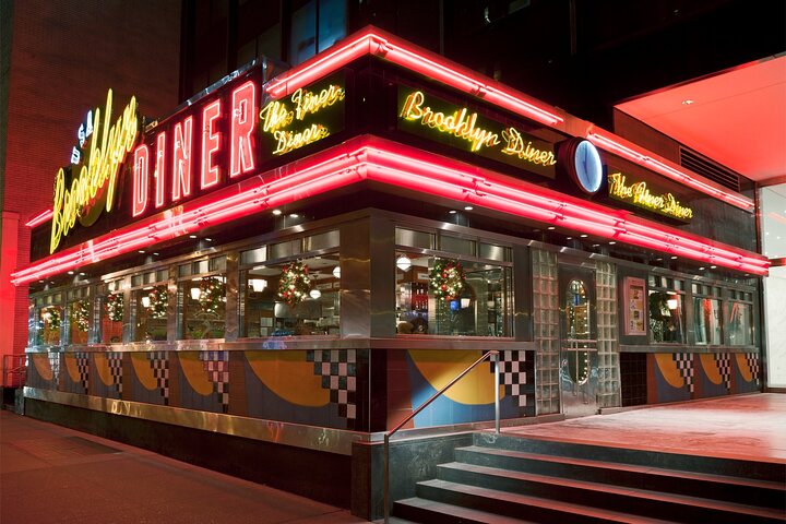 Brooklyn Diner: Cheeseburger, Fries & Shake Combo!