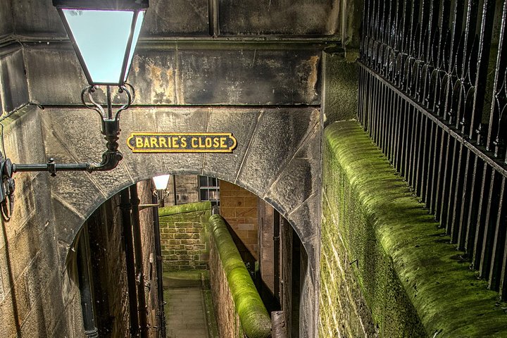 Edinburgh Ghost Tour: Spanish Nighttime Adventure