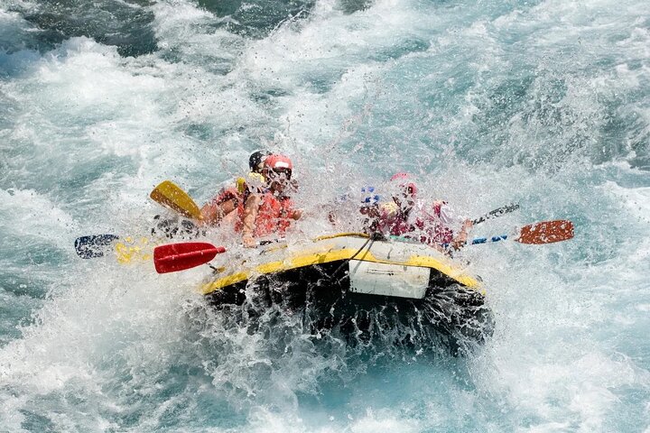 Phang Nga: Whitewater Rafting & Temple Tour Adventure