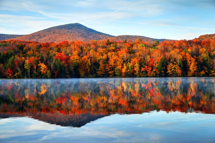Vermont's Fall Foliage: 2-Day Maple Tour from NYC
