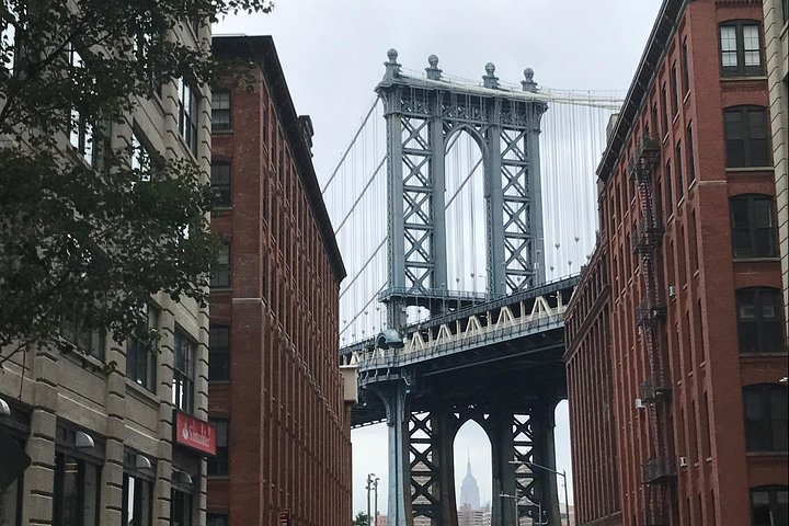NYC Contrasts Tour: Manhattan, Bronx, Queens & Brooklyn