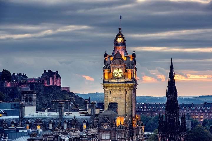 Edinburgh Darkside Tour: Murder, Mystery & Legends