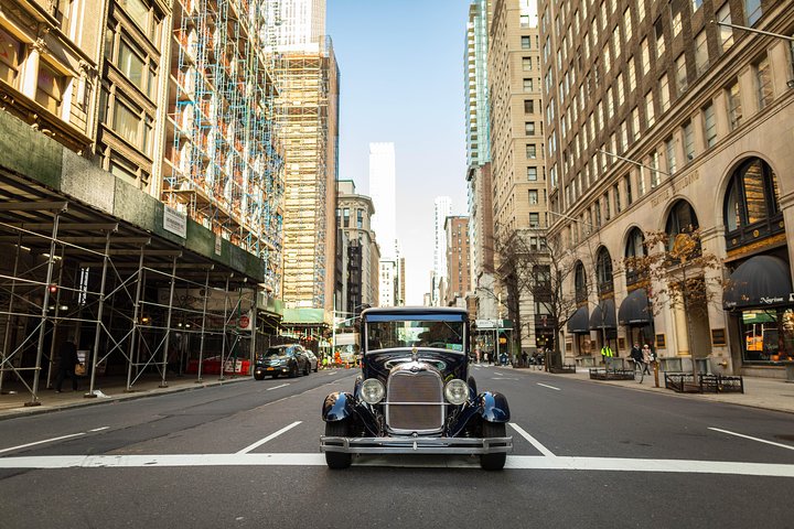 NYC Midtown 1920s Classic Car Tour - See Manhattan!