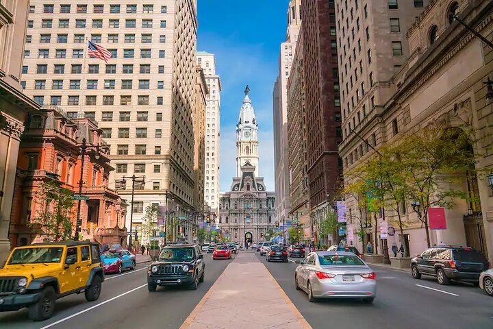 Philly Chauffeur: Private Luxury Car Tour of Philadelphia