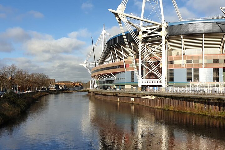 Cardiff Walking Tour: Uncover Welsh History & Culture