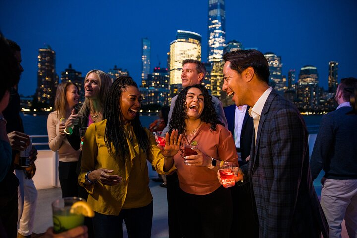 NYC Sip 'N Groove Cruise: DJ, Skyline Views, & More!