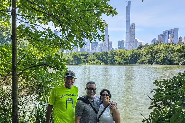 Central Park Hike: See Hidden Gems & Iconic Spots