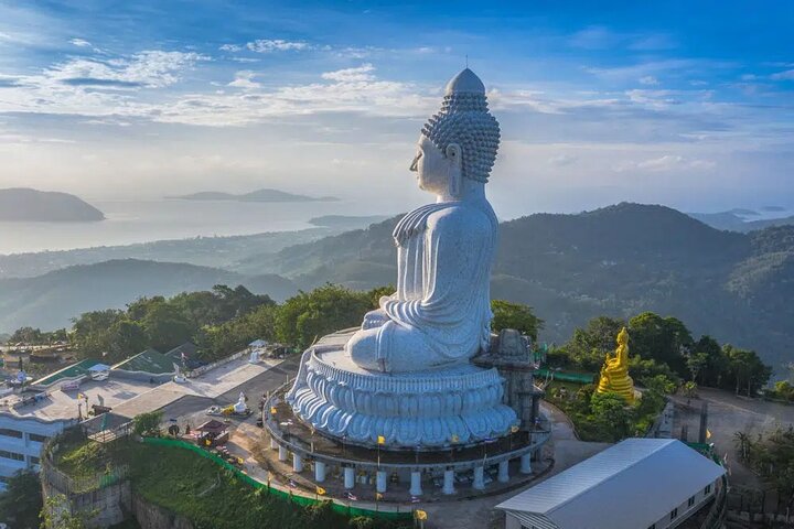 Phuket Dawn Tour: Big Buddha, Wat Chalong & Market