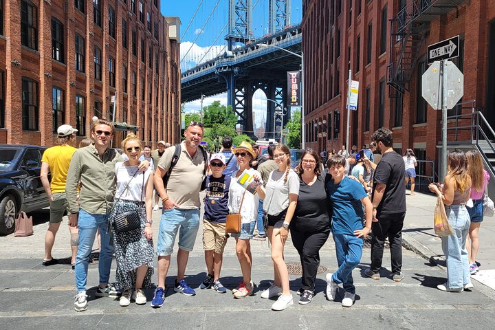 Brooklyn: Williamsburg & DUMBO Tour - Best Views & History!