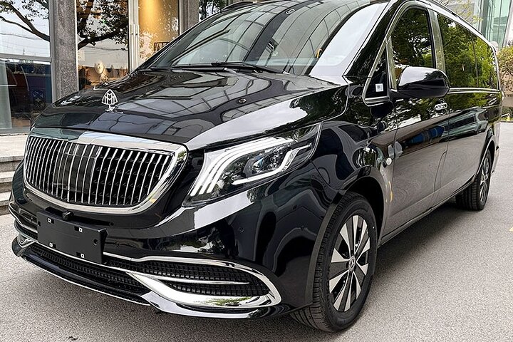 Dublin Airport Transfer: Private Ride to City Center