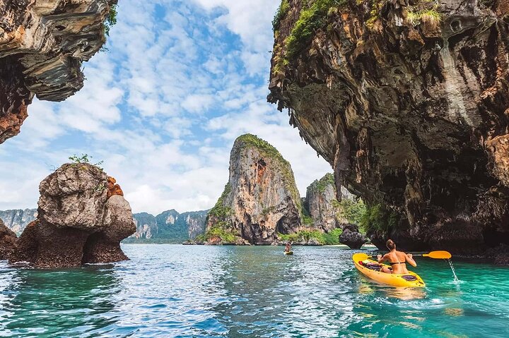 Krabi: Paddle Ao Thalane's Kayak Adventure