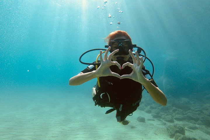 Elba: Breathe Underwater - Try Scuba Diving!