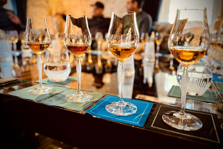 Glasgow Whisky Tour: Private Day Trip with Tastings
