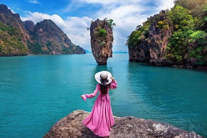 James Bond Island: Private Longtail Boat Tour from Phuket