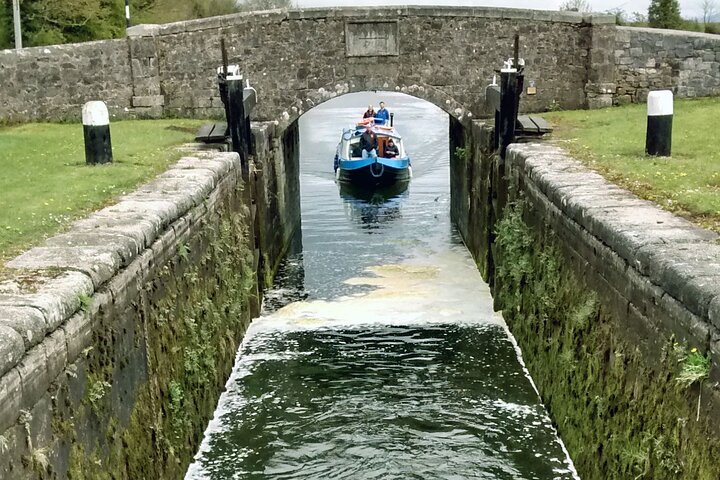 Digby Lock Cruise: Kildare Canal History & Nature