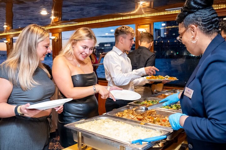 NYC Skyline Dinner Cruise: Breathtaking Views & Buffet