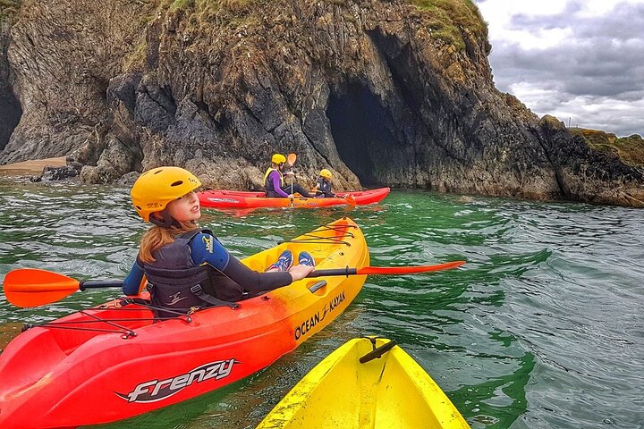 Family Kayak Adventure: Explore Baginbun Bay's Caves!