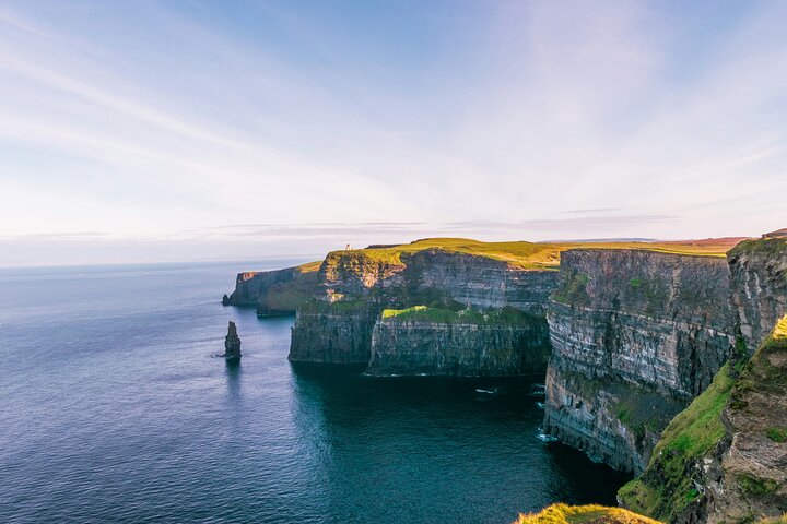 Cliffs of Moher Day Trip: Castle, Ennis & Wild Atlantic Way