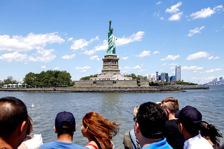 Statue of Liberty & Ellis Island Tour: Ferry & Museums